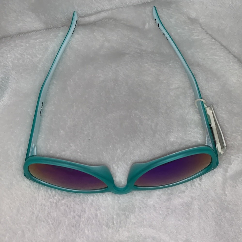 Sunglasses - Picture 2 of 3